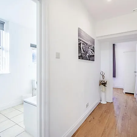 Apartment Temple House *