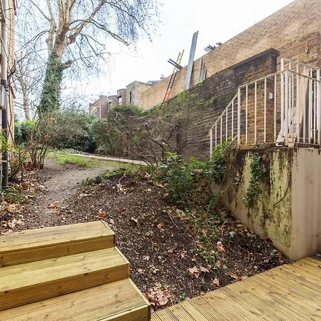 The Lempicka 2 Bedroom Flat And Garden In Notting Hill London