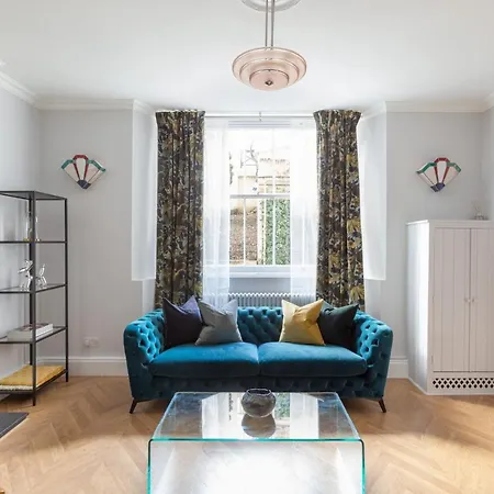 The Lempicka 2 Bedroom Flat And Garden In Notting Hill London