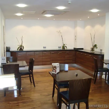 Ambassadors Hotel Londra