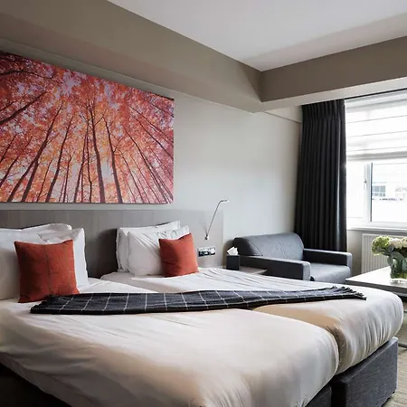 Hotel Hampton By Hilton 4*