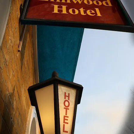 Elmwood Hotel