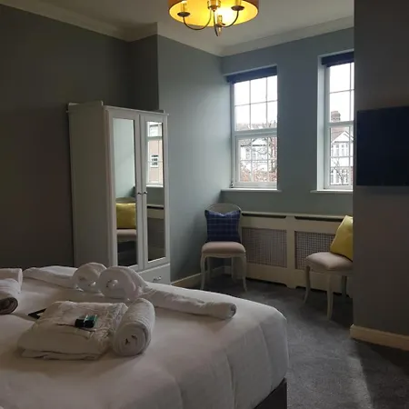 The Royal Oak 3* Woodford