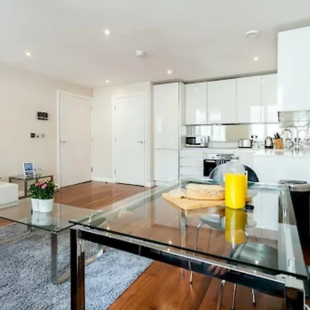 Apartment Chancery Lane London
