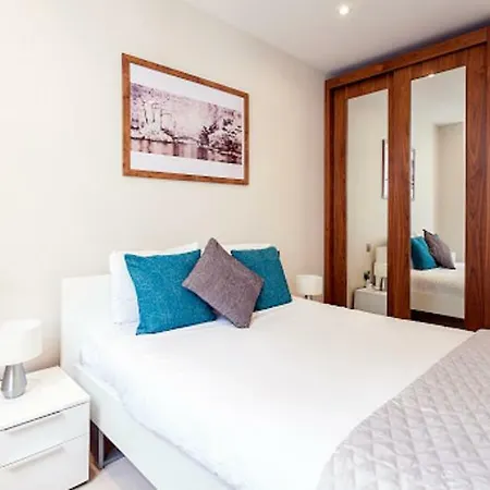 Apartment Chancery Lane London