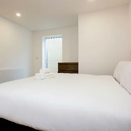 Hotel Oyo 136 Kings Ave New Builds