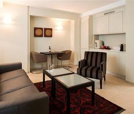 Lancaster Gate 3*