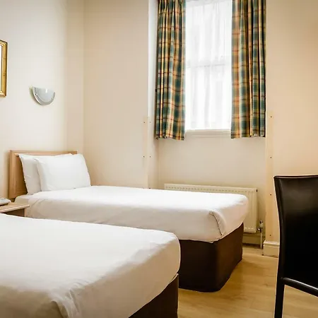 Hotel Henry Viii 4*