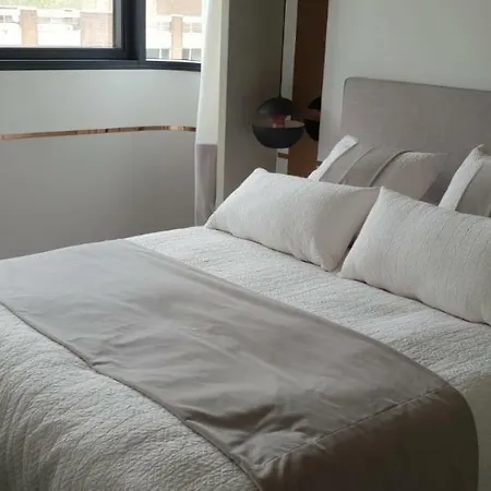 Aparthotel The Compton Modern Condo London