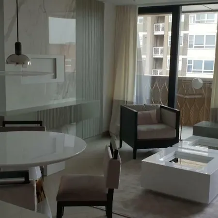 Aparthotel The Compton Modern Condo *