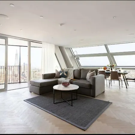 Apartment 36th Floor Semi Penthouse
