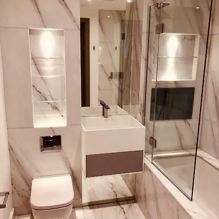 The Compton Modern Condo Aparthotel