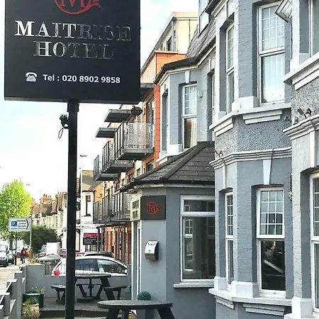 Maitrise - London Hotel 2*