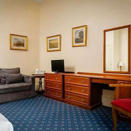 Henry Viii 4* London