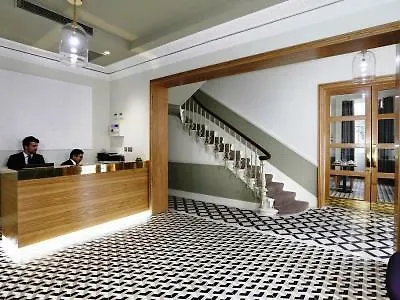Hotel William