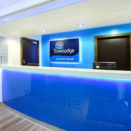 Hotel Travelodge Bank 2*