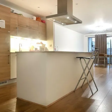 Homestay Yeoman Court