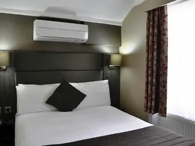 Brunel Hotel London
