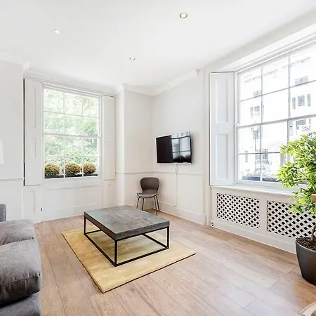 Stylish 2 Bedroom Flat In Knightsbridge