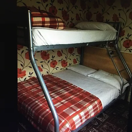 Guest house Surtees