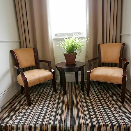 The Kensington 3*