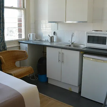 Guest house In Chelsea 2*