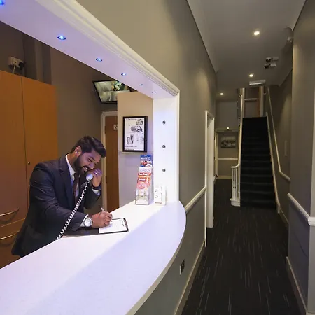 St George's Victoria Hotel London