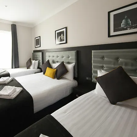 Hotel St George's Victoria 3*