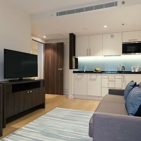 Marlin Waterloo Hotel 4*