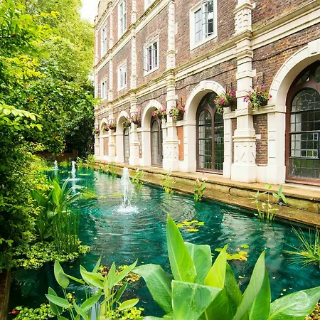 Safestay Kensington Holland Park (adults Only) Auberge de jeunesse *