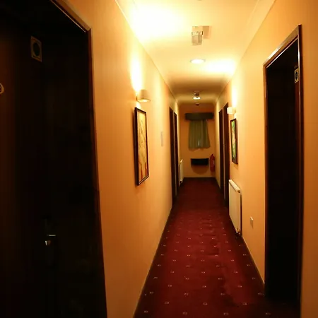 فندق ستار 3*