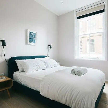 Hausd - Clerkenwell * London