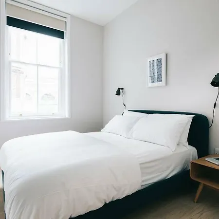 Hausd - Clerkenwell Apartment
