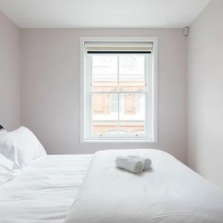 Hausd - Clerkenwell Apartment *