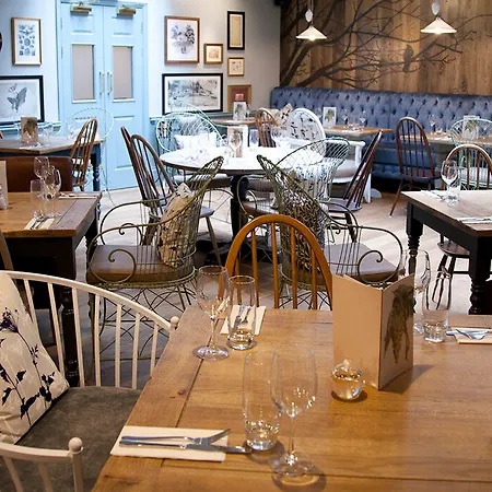 Coach & Horses Hotel