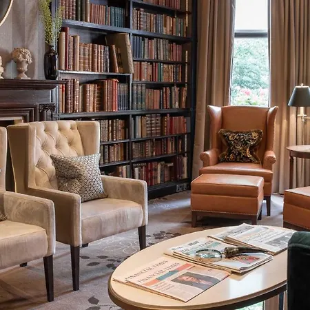 11 Cadogan Gardens And The By Iconic Luxury Hotel