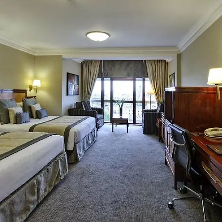 Leonardo Royal City