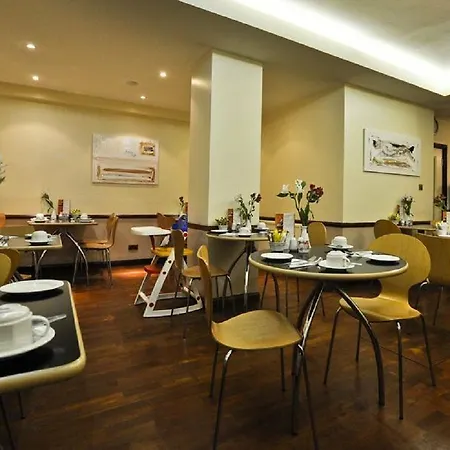 Hotel Brunel 3*