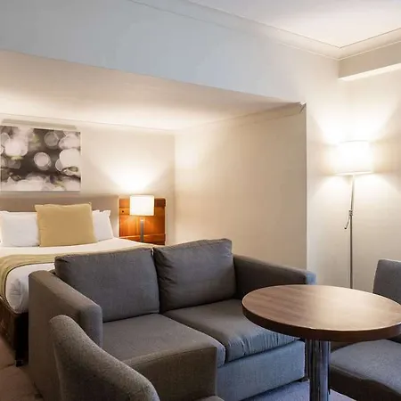 Clarion Park 4* Croydon