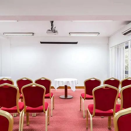 Clarion Park Hotel
