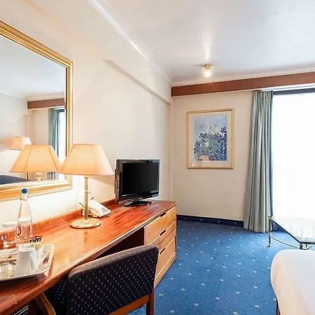 Clarion Park Hotel 4*