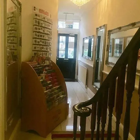Classic Hyde Park Hotel 2*
