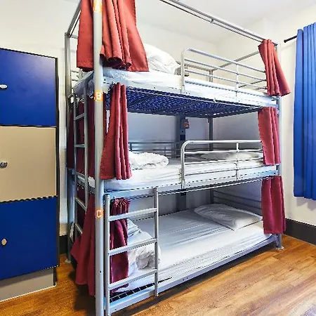 St Christopher's Oasis - Bridge - Female Only London
