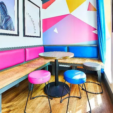 St Christopher's Oasis - Bridge - Female Only Hostel London