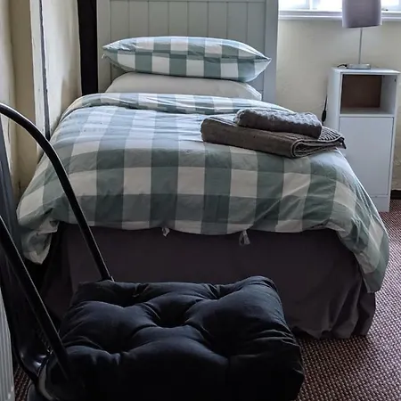 The Kings Head Guest house *