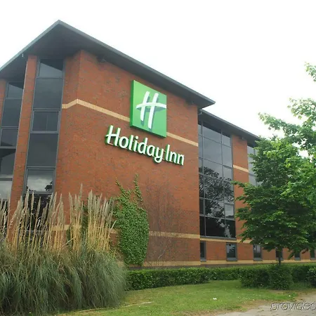 Leonardo London Heathrow Airport 4*