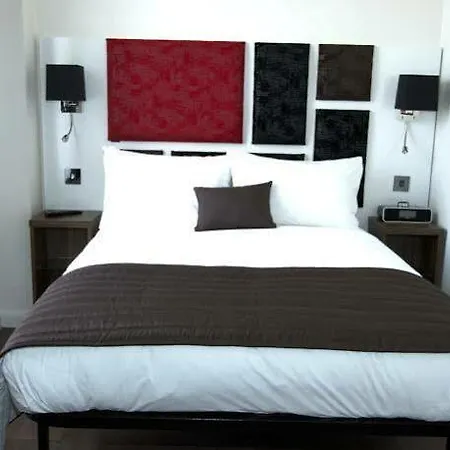 Chiswick 4* London