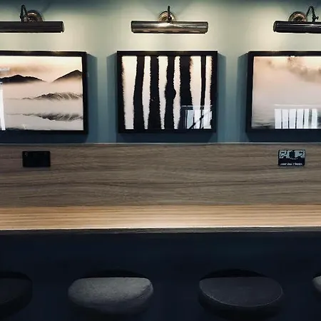Oliver Plaza 4*