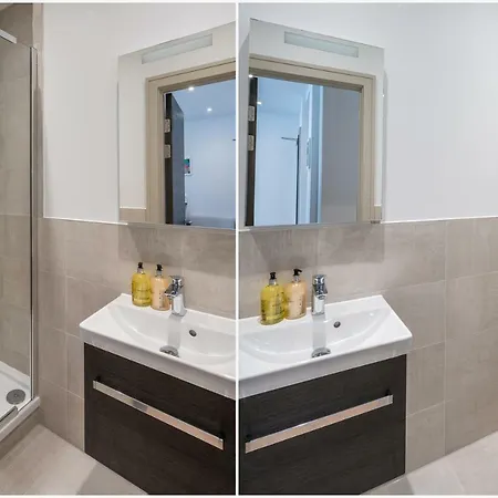 Apartment Modern City - Victoria Line