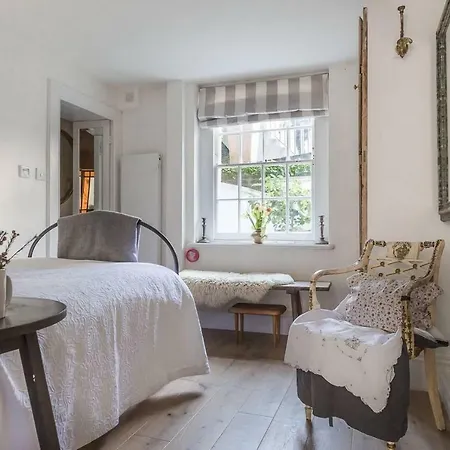 Hampstead Haven 1br Flat דירה *